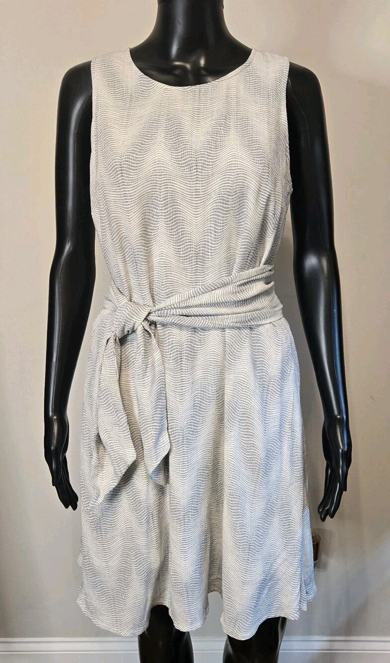 GAP Sleeveless Fit And Flare Dress Waist Tie Grey White Chevron Pockets Size S